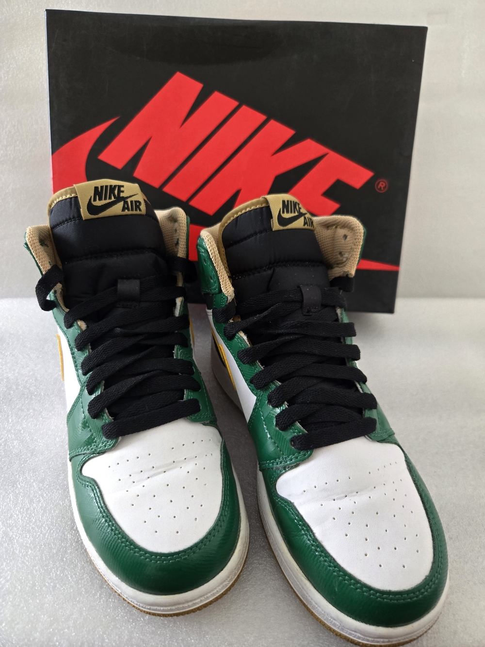 Nike Air Jordan 1 Retro High Celtics GS 575441 315 Clover Gold Green Size 4Y(L4)